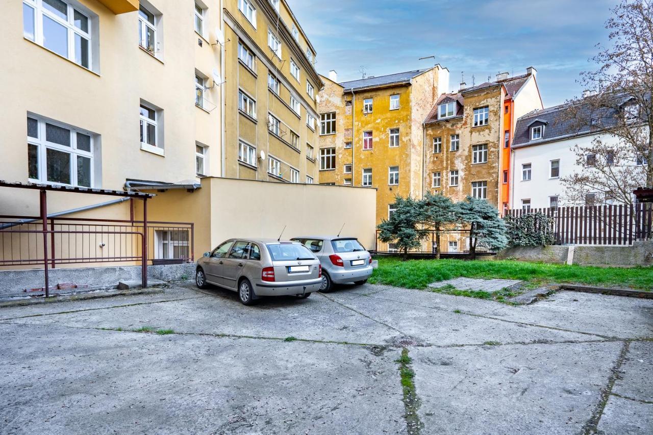 Apartment Happy Family Karlovy Vary Exterior photo